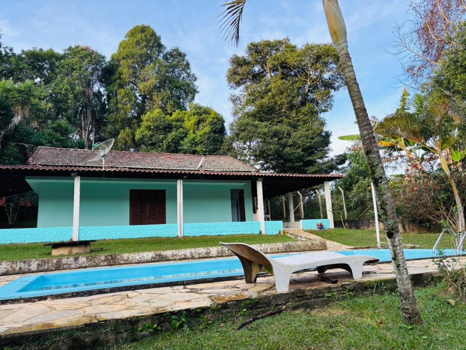 Com Piscina Em Condominio. 度假居